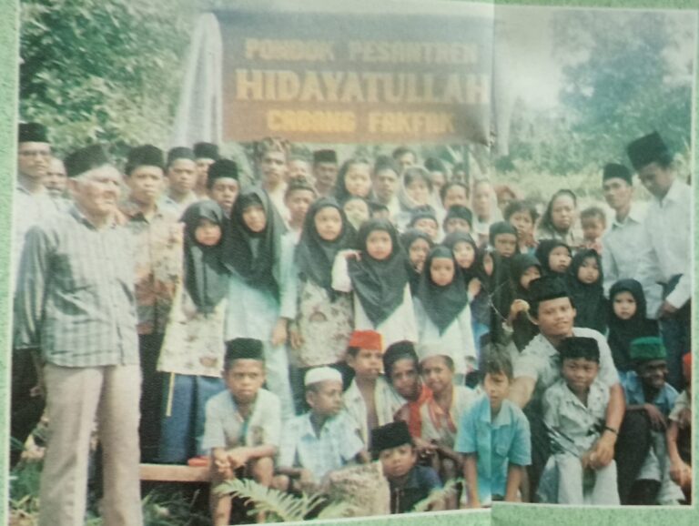 Mengenang Ustadz Soewardhani Soekarno dan Perintisan Hidayatullah Fakfak