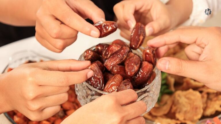 Ramadhan Mengingatkan Singkatnya Nikmat Dunia dan Panjangnya Harap Akhirat