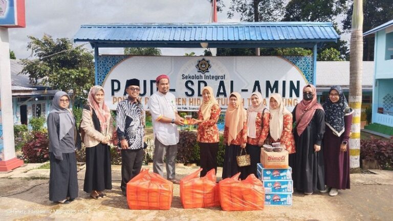Bersama Dharma Wanita Persatuan Kemenag Tana Tidung Berbagi untuk Santri