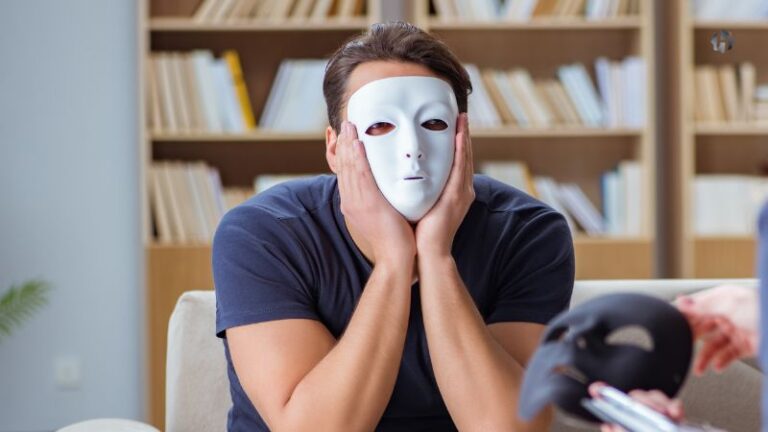 Antara Iman dan Tipu Daya, Pelajaran dari Kaum Munafik