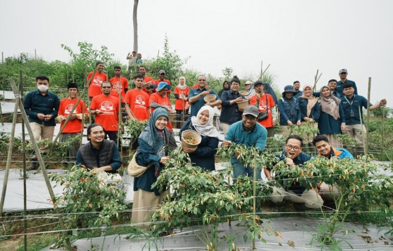Pertanian Terpadu ‘Smart Green House’ Hidayatullah Berhasil Kembangkan Cabai hingga Melon