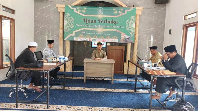 Mahasiswa Sekolah Dai Hidayatullah Bogor Jalani Ujian Terbuka Sebelum Penugasan
