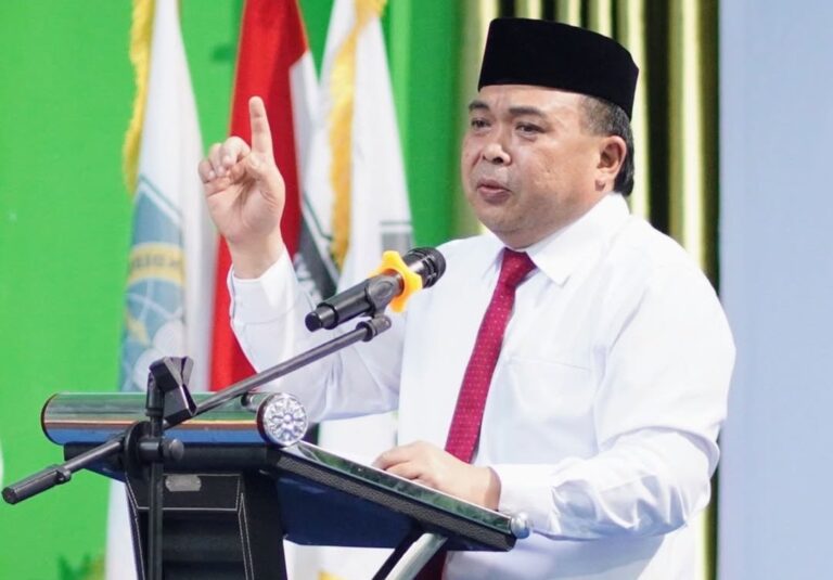 Wakil Walikota Ingatkan Pendidikan Harus Mengantar Anak Selamat Dunia Akhirat