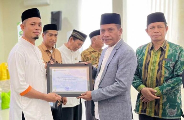 BMH Sultra Terima Penghargaan Kemenag atas Komitmen Pemberdayaan Umat