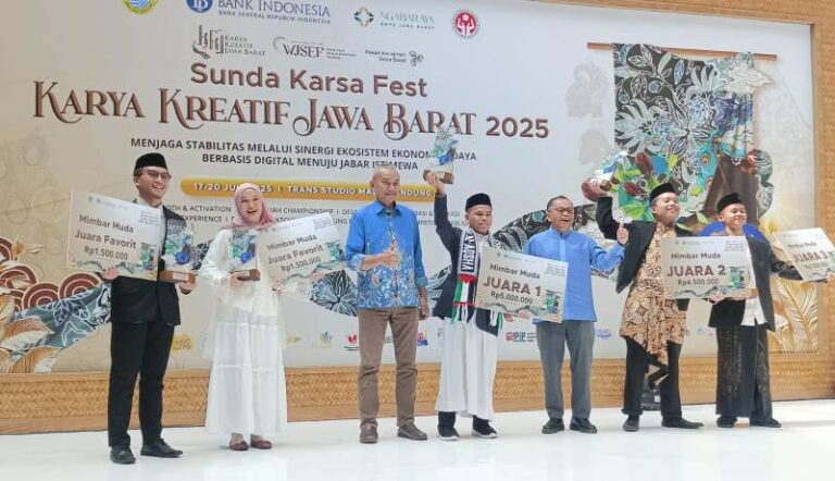 Murid MA Hidayatullah Depok Raih Juara 1 Mimbar Muda Sunda Karsa Fest 2025