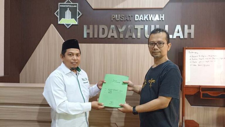 Tanah dan Bangunan Dihibahkan ke Hidayatullah untuk Kepentingan Dakwah