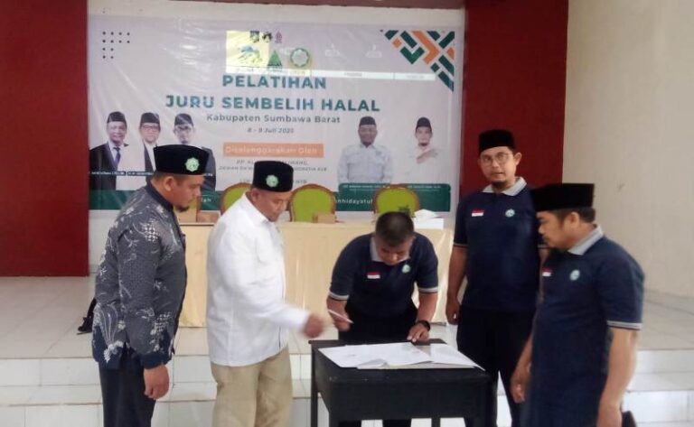 Pesantren Al Ikhlas Taliwang IIBS Gandeng LSH Hidayatullah Gelar Pelatihan Sembelih Halal di KSB