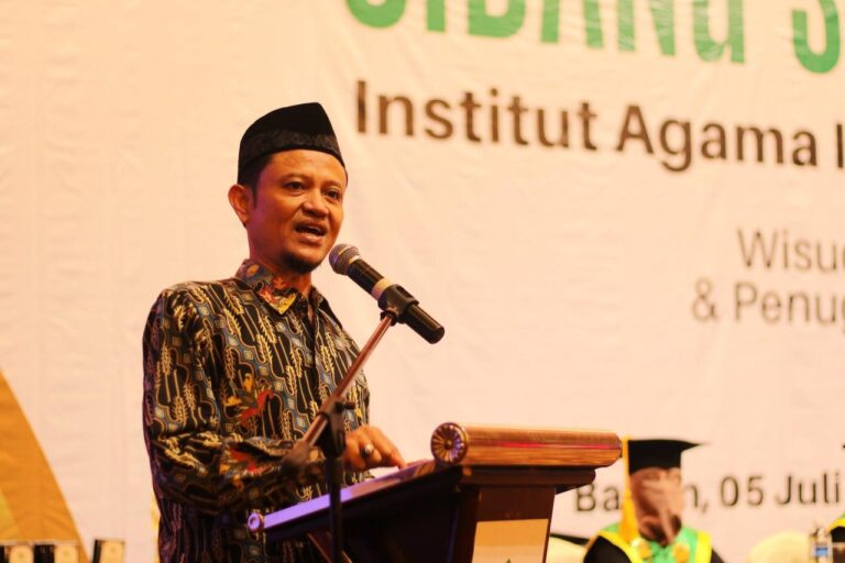 Ketum DPP Hidayatullah: Sarjana Harus Jadi Murobbi, Da’i, dan Khadimul Ummah