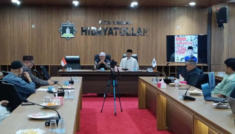 Sejarawan Tiar Anwar Bachtiar Bahas Umur Gerakan Islam di Acara Ngopi Bareng