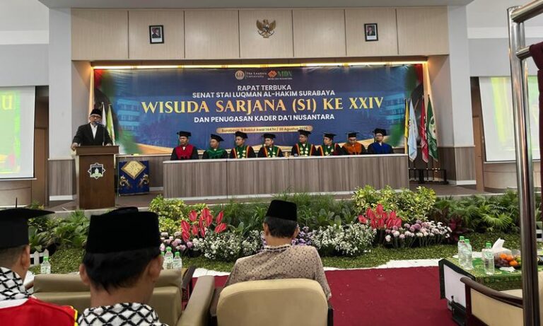 9 Alumni Sekolah Dai Hidayatullah Resmi Sandang Gelar Sarjana Sosial
