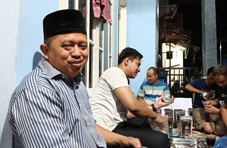 Sukarwan Santri yang Berdakwah dan Berdaya dengan Kopi