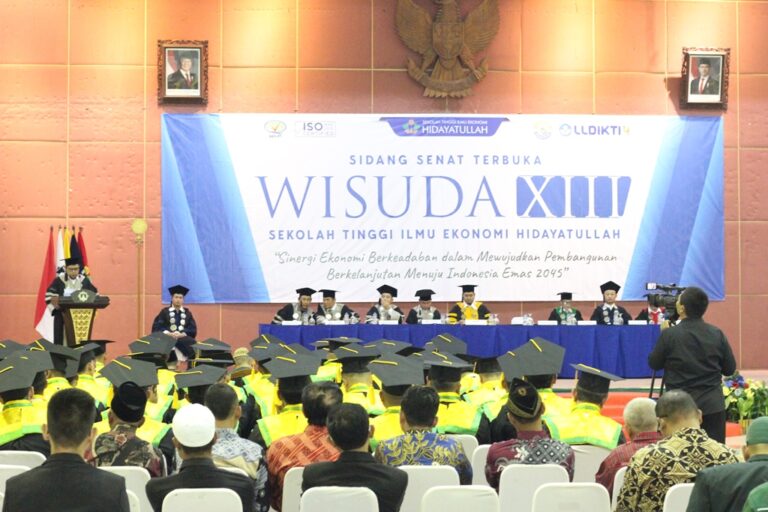 STIE Hidayatullah Gelar Sidang Senat Terbuka Wisuda Sarjana XIII, Bersiap Menjadi Universitas