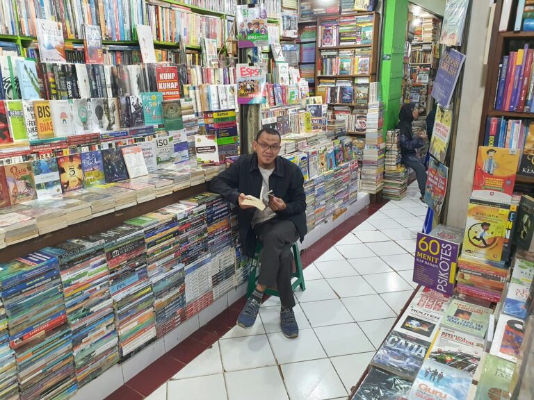 Paradigma Sistematika Wahyu Kontribusi Penting Bagi Sosiologi Pengetahuan Islam