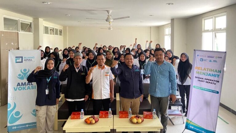 Program Pelatihan Jahit Dorong Kemandirian Ekonomi Umat di Kawasan Industri Batang