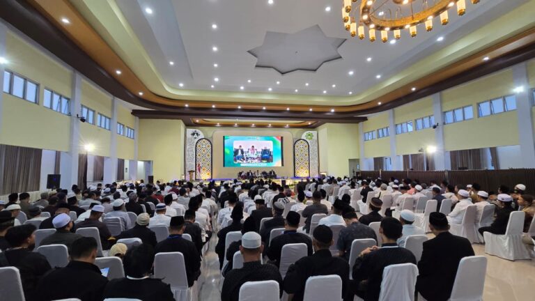 Rais ‘Aam Hidayatullah Ingatkan Kemajuan itu Bertumpu pada Iman, Ilmu, dan Amal