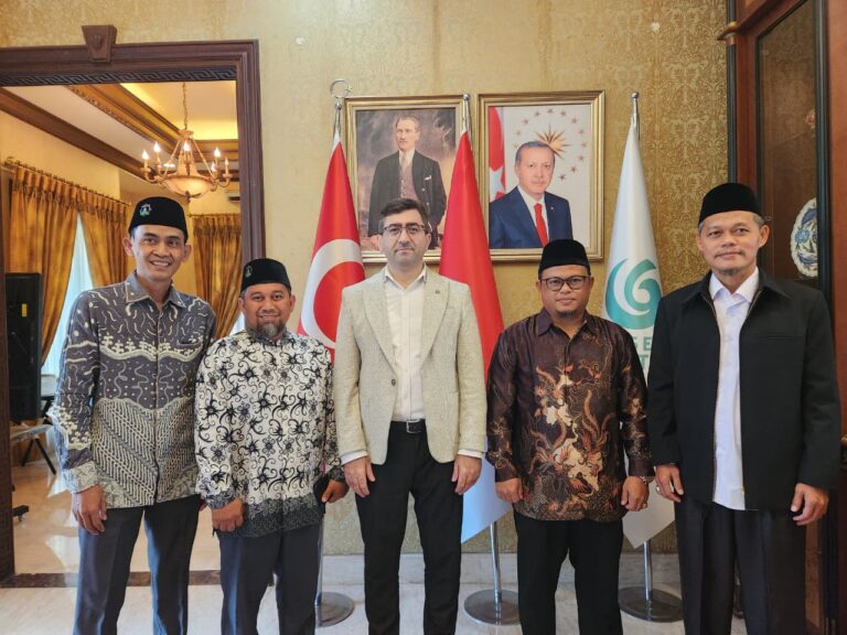 Hidayatullah – Pusat Kebudayaan Turki Rangkai Kembali Jejak Peradaban Lewat Pendidikan