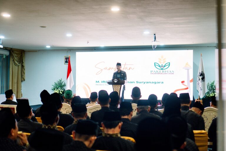 Menteri Transmigrasi Buka Rapat Kerja Nasional Hidayatullah Tahun 2026