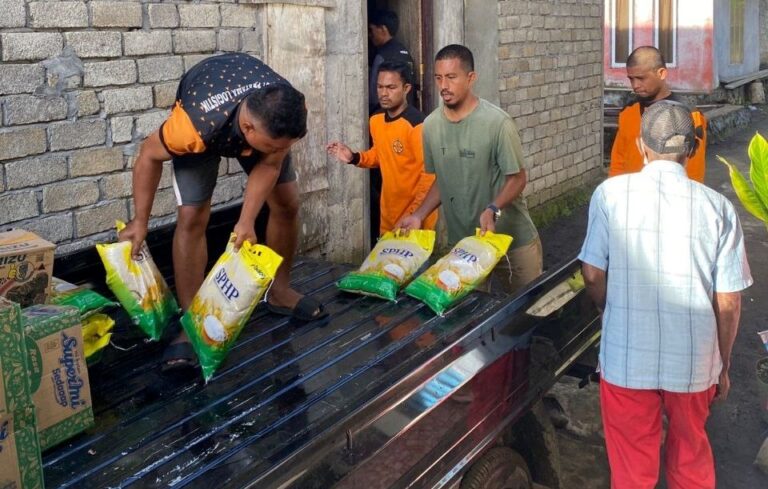 Dari Dapur Umum Gamlamo, Kepedulian Menjaga Harapan Pascabanjir Halmahera Barat