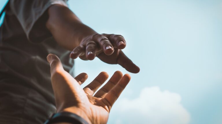 Itsar sebagai Jalan Penguat Organisasi dan Masyarakat