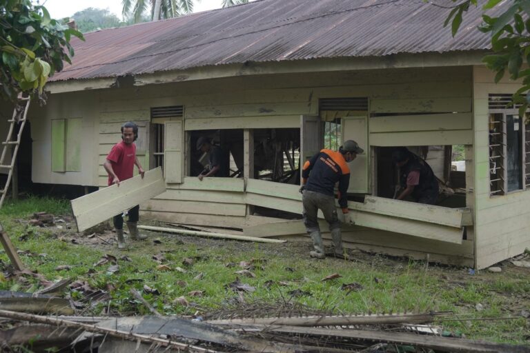 Rumah Kelima dari Target 100, Hunian Supiyah Direhabilitasi Lewat Program Recycle House