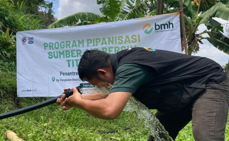 Sambut Ramadhan, Dana Umat Hadirkan Air Bersih untuk Santri dan Warga Cimanggu