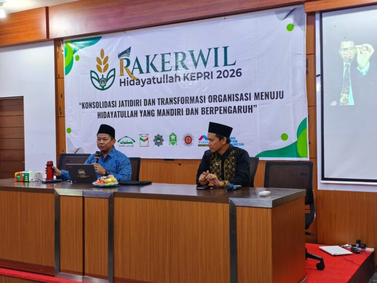 Kepemimpinan Islam Adalah sebagai Amanah Pengabdian bagi Kemaslahatan Umat