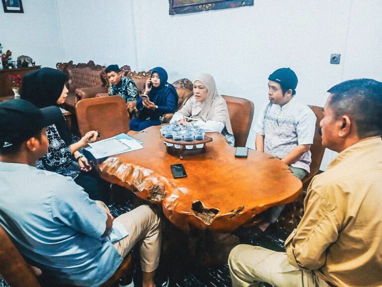 Penyerahan Sawah Satu Hektare oleh Bunda Aisah Perkuat Pengelolaan Zakat Produktif untuk Pendidikan dan Dakwah