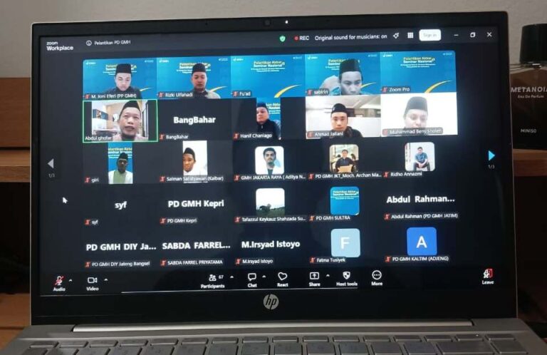 Gerakan Mahasiswa Hidayatullah Kukuhkan 17 Pengurus Daerah dan Gelar Seminar Nasional