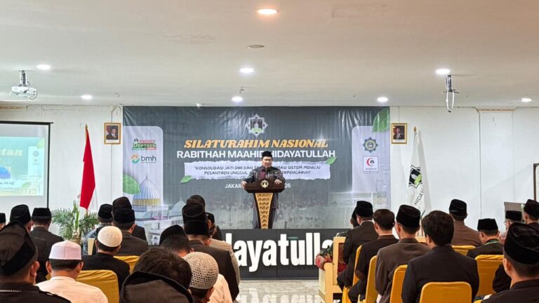 KH Mahrus El-Mawa Buka Silaturrahim Nasional Rabithah Ma’ahid Hidayatullah