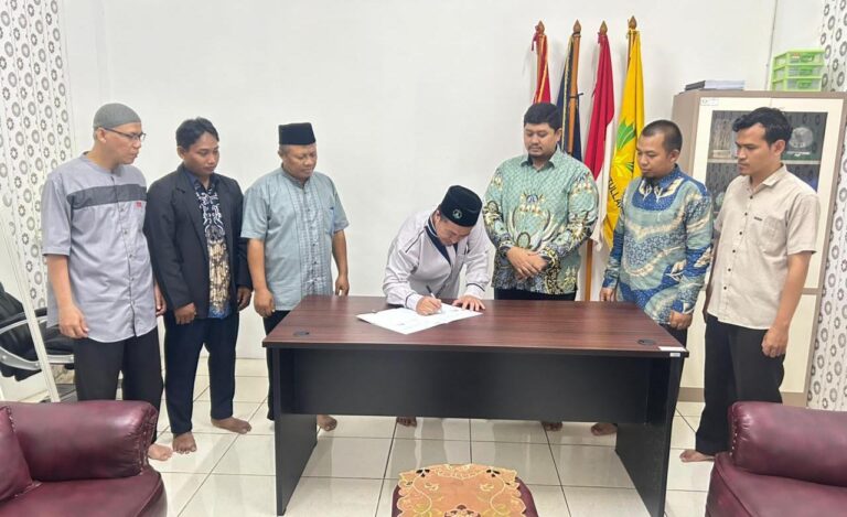 DPW Jawa Barat dan STIE Hidayatullah Tandatangani Kerjasama Program Beasiswa Pendidikan Tinggi