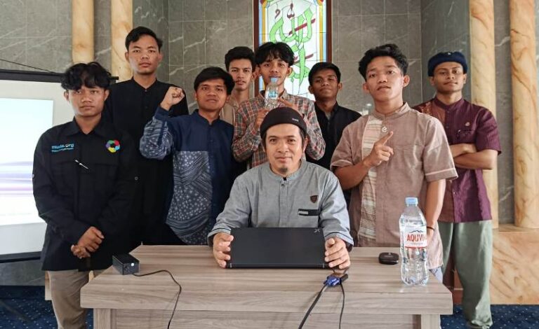 Kuliah Ahad Sekolah Dai Dorong Mahasiswa Membaca sebagai Proses Membangun Nalar