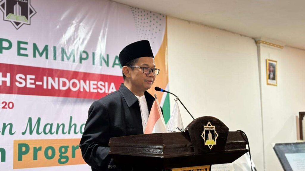 Gambar saat ini tidak memiliki teks alternatif (alt). Nama berkas: Hidayatullah.or_.id_.jpg