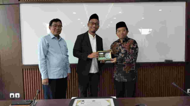 Kuatkan Dakwah di Daerah 3T, LAZNAS BMH Raih Penghargaan dari Kementerian Agama RI.
