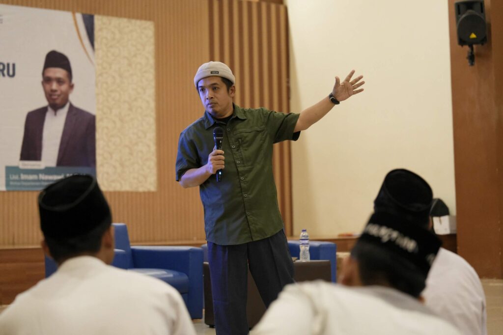Gambar saat ini tidak memiliki teks alternatif (alt). Nama berkas: mas-imam-nawawi-1.jpg