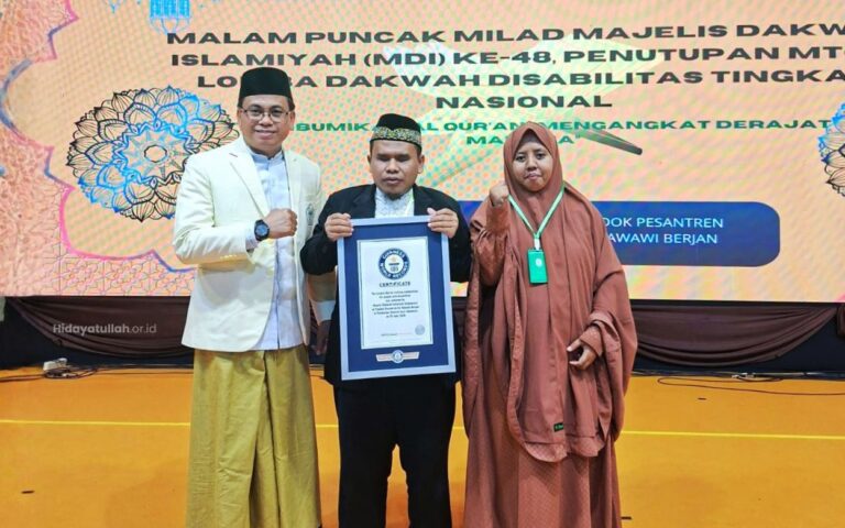 Membanggakan, Utusan NTB Ahmad Sunanul Huda Raih Juara 1 Cabang Murotal Netra Putra MTQ Disabilitas Nasional