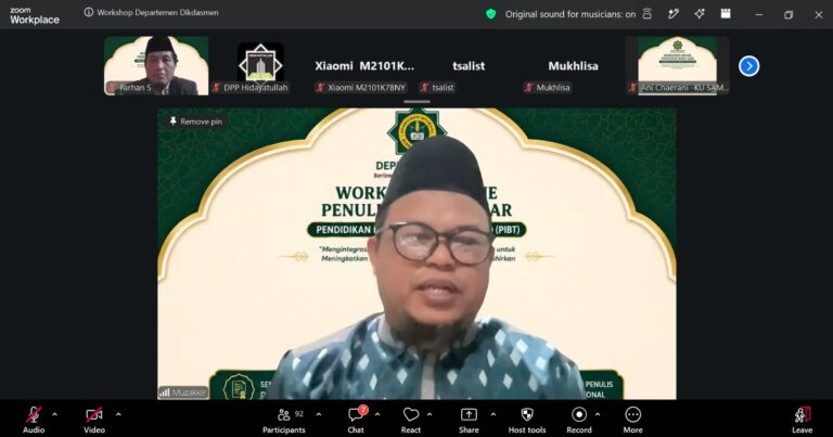 Hidayatullah Libatkan Guru se-Indonesia Susun Buku Ajar Berbasis Tauhid
