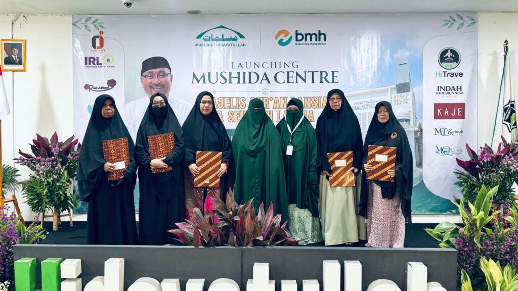 Gambar saat ini tidak memiliki teks alternatif (alt). Nama berkas: Launching-Mushida-Centre-dan-Sekolah-Lansia-Muslimat-Hidayatullah-Perkuat-Pembinaan-Al-Quran-1-scaled.jpeg