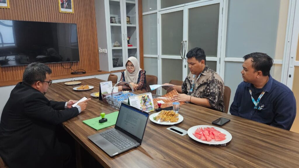 Gambar saat ini tidak memiliki teks alternatif (alt). Nama berkas: Hidayatullah-dan-Maleo-Edukasi-Teknologi-Perkuat-Sinergi-Tingkatkan-Mutu-Pendidikan-1.jpeg